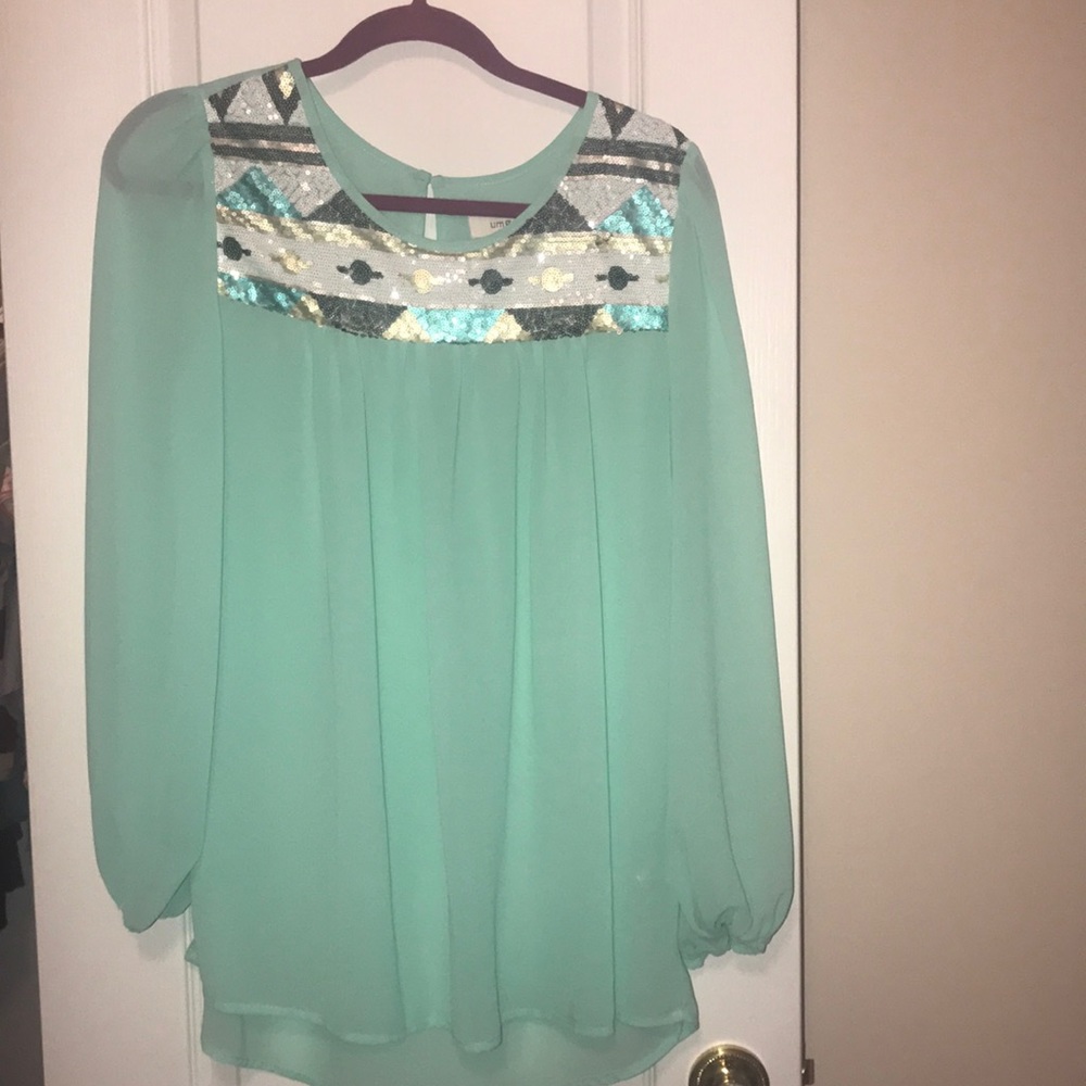 Detailed boutique top